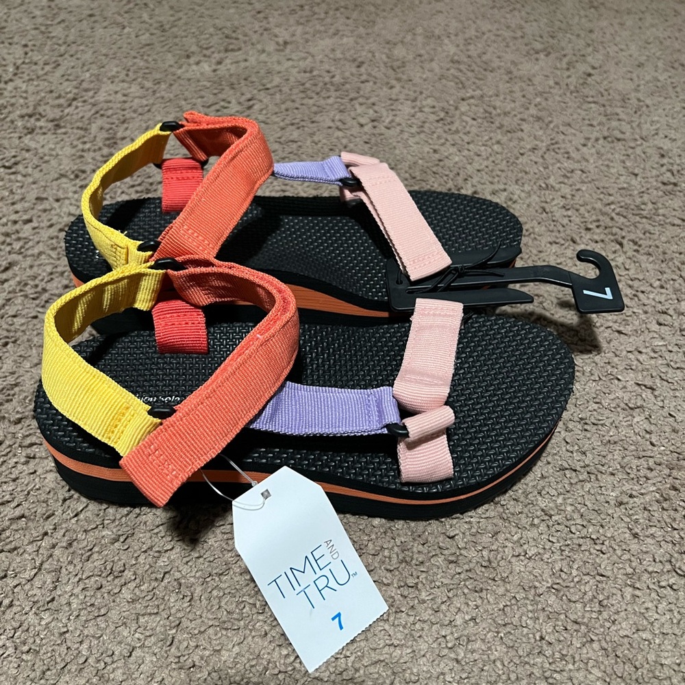 Time and Tru Platform Multicolor Strap Sandals -NEW WITH TAGS